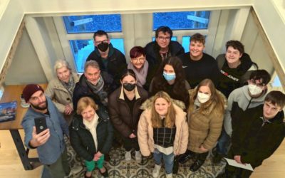 SCHULEWIRTSCHAFT Schwalm-Eder: Unternehmensbesuch beim Start-up SHIFT