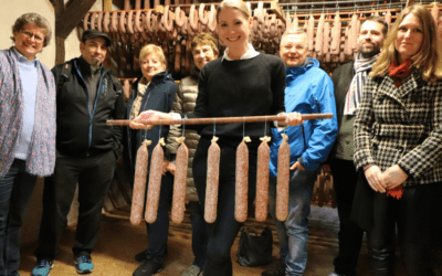 SCHULEWIRTSCHAFT Kassel: Unternehmensbesuch bei Landfleischerei Koch in Calden