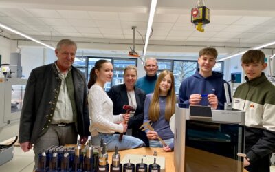 Praxisorientierte Workshops: Berufsorientierung und Förderung junger MINT-Talente